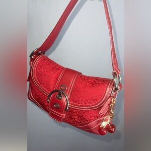 Mini vintage red coach soho